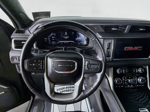 Used 2023 GMC Yukon Denali w/ Denali Reserve Package AWD/4WD image 11