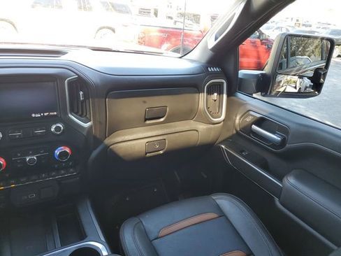Used 2021 GMC Sierra 2500 AT4 w/ AT4 Premium Plus Package image 15