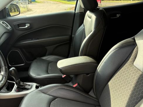 Used 2021 Jeep Compass Latitude w/ Sun and Sound Group AWD/4WD image 43