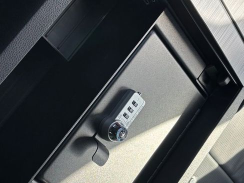 New 2025 Toyota Tundra Platinum image 25