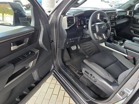 Used 2025 Toyota Tundra SR5 w/ TRD Off-Road Package AWD/4WD image 19