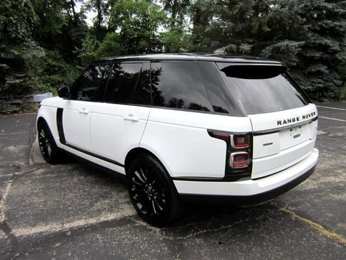 Used 2019 Land Rover Range Rover Supercharged image 32