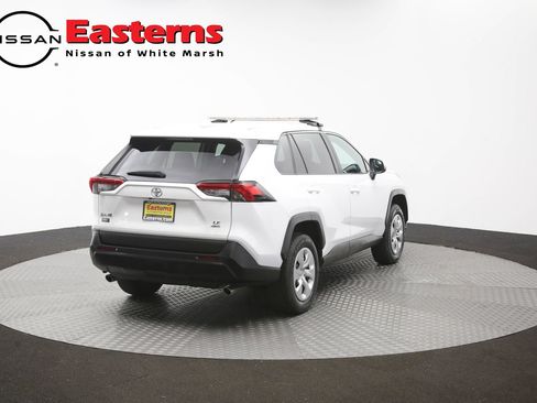Used 2023 Toyota RAV4 LE AWD/4WD image 39