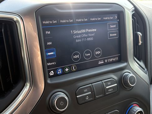 Used 2022 Chevrolet Silverado 1500 LT Trail Boss w/ LPO, Dark Essentials Package AWD/4WD image 21