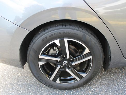 Used 2024 Nissan Sentra SV w/ All-Weather Package FWD image 32