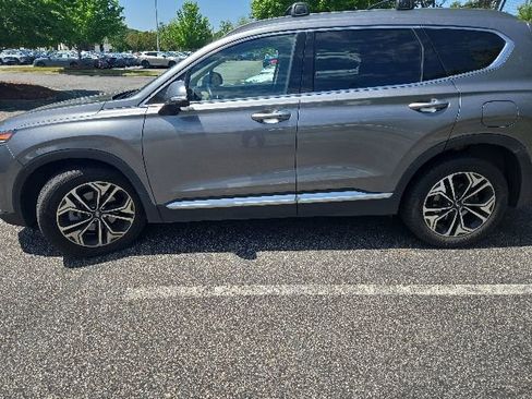 Used 2019 Hyundai Santa Fe Limited FWD image 2