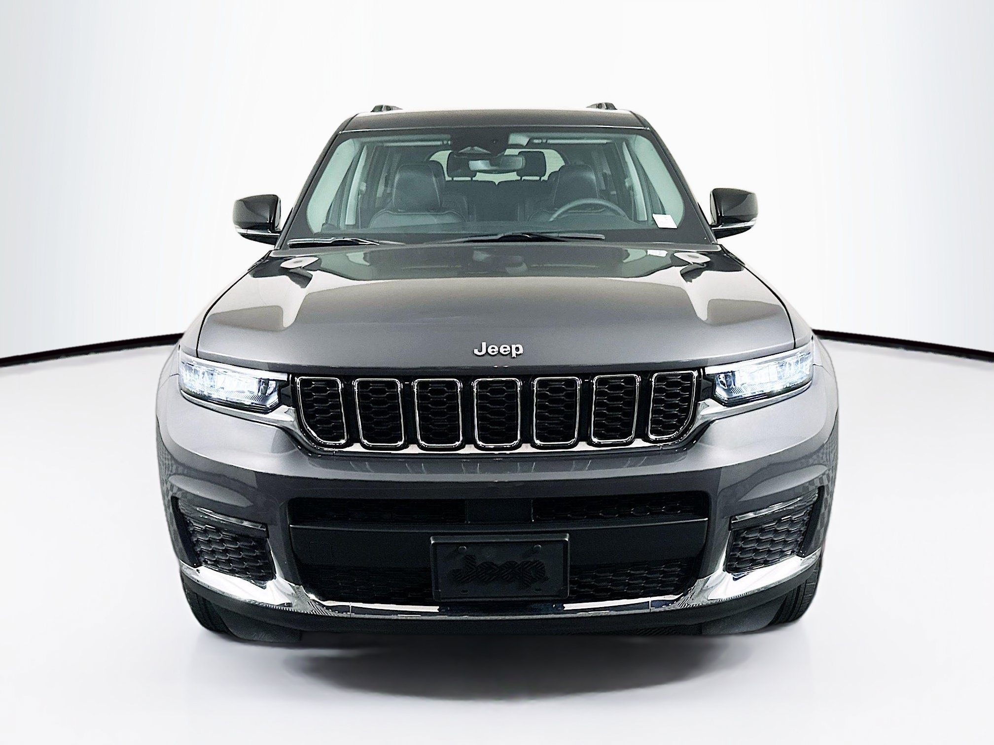 Used 2023 Jeep Grand Cherokee L Limited w/ Trailer Tow Group (B) AWD/4WD image 2