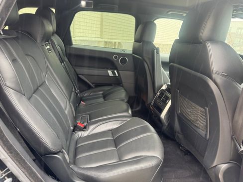 Used 2015 Land Rover Range Rover Sport SE image 25