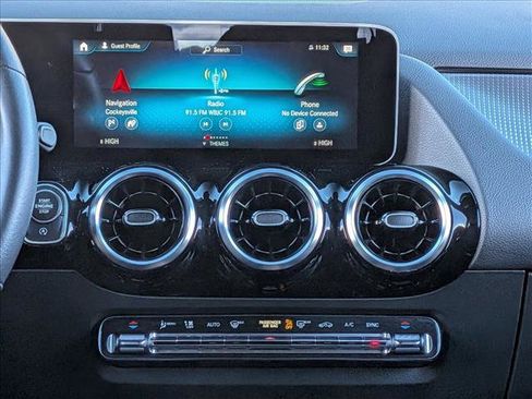 Used 2021 Mercedes-Benz GLA 250 4MATIC image 14