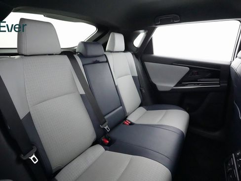 Used 2023 Subaru Solterra AWD image 9