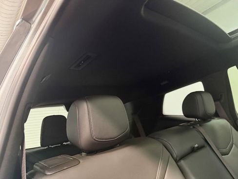 Used 2024 Cadillac XT6 Premium Luxury image 15