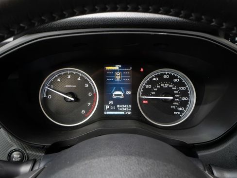 Used 2023 Subaru Forester Premium AWD/4WD image 13
