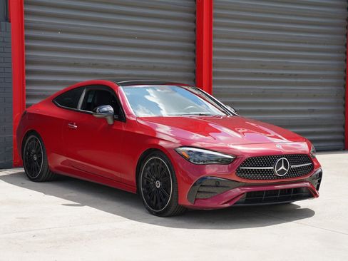 Used 2024 Mercedes-Benz CLE 300 4MATIC Coupe image 5