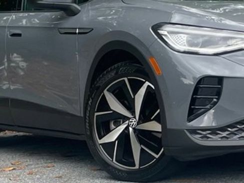 Used 2023 Volkswagen ID.4 Pro S image 10