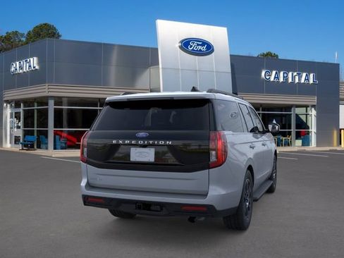 New 2026 Ford Expedition Active AWD/4WD image 8