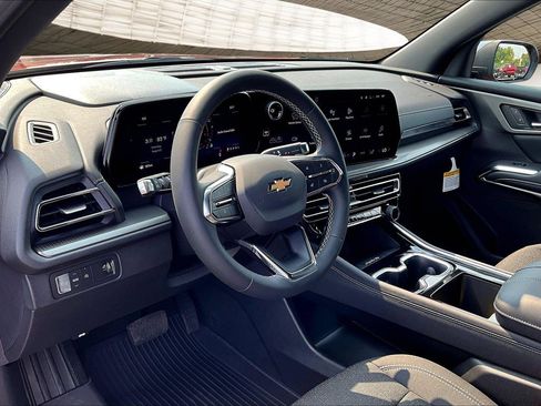 New 2026 Chevrolet Traverse LT w/ Driver Confidence Package image 7