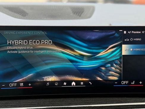 Used 2025 BMW X5 xDrive50e w/ M Sport Package image 60