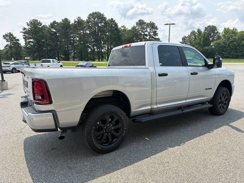 Used 2026 RAM 2500 Big Horn AWD/4WD image 10