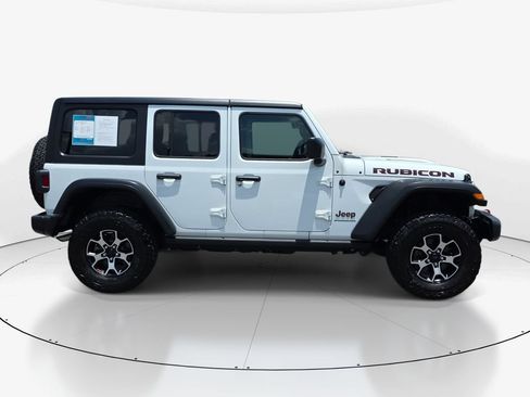 Used 2023 Jeep Wrangler Unlimited Rubicon w/ Cold Weather Group AWD/4WD image 5