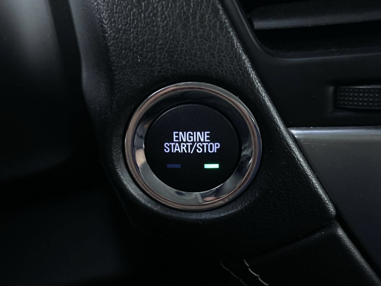Certified 2019 Chevrolet Suburban Premier AWD/4WD image 9