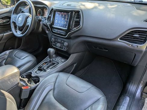 Used 2019 Jeep Cherokee Limited AWD/4WD image 35