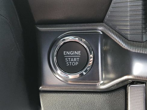 Used 2025 Ford F150 Platinum w/ Equipment Group 702A High AWD/4WD image 30