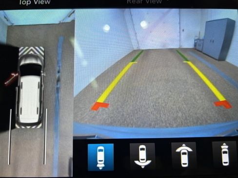 Used 2020 Chrysler Pacifica Limited w/ Quick Order Package 27H Red S image 20