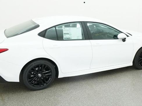 New 2026 Toyota Camry SE image 22