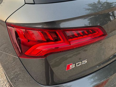 Used 2019 Audi SQ5 Premium Plus w/ Premium Plus Package image 21
