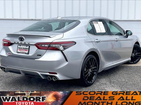 Used 2021 Toyota Camry XSE image 17