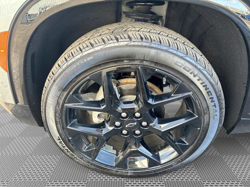 Certified 2024 Chevrolet Traverse RS image 34