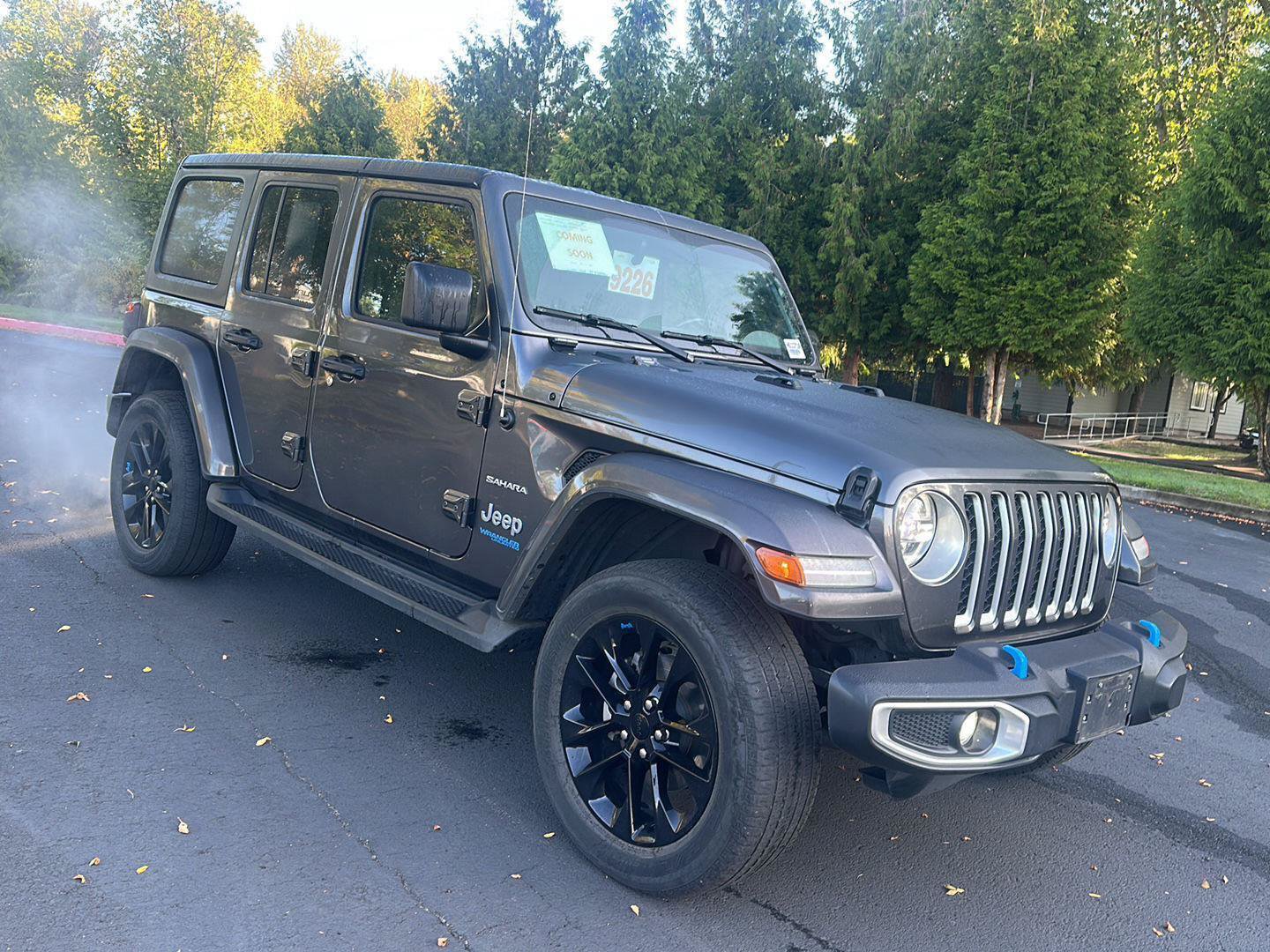 Used 2022 Jeep Wrangler Unlimited Sahara w/ Cold Weather Group AWD/4WD image 5