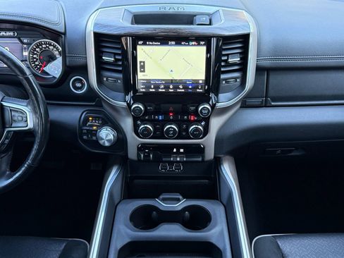 Used 2019 RAM 1500 Laramie image 18