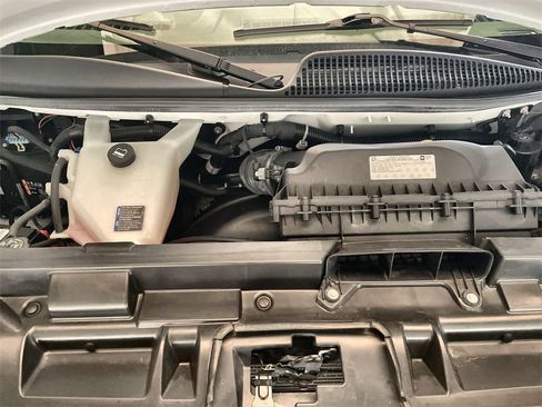 Used 2023 Chevrolet Express 2500 w/ Driver Convenience Package image 24