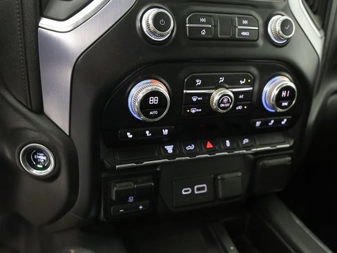 Used 2020 GMC Sierra 3500 SLT w/ SLT Convenience Package image 5