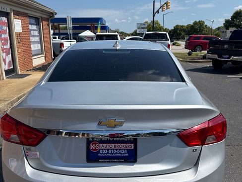 Used 2018 Chevrolet Impala LT FWD image 5