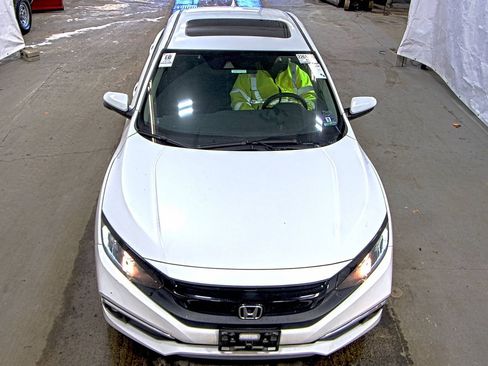 Used 2019 Honda Civic EX image 2