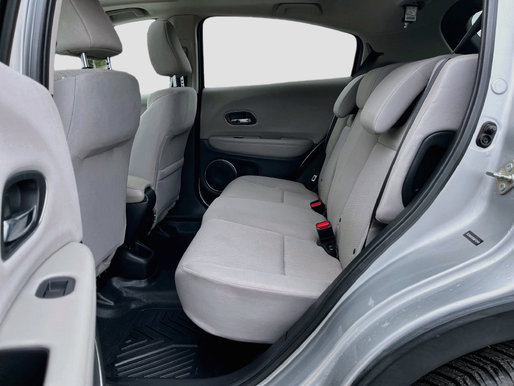Used 2016 Honda HR-V EX image 23