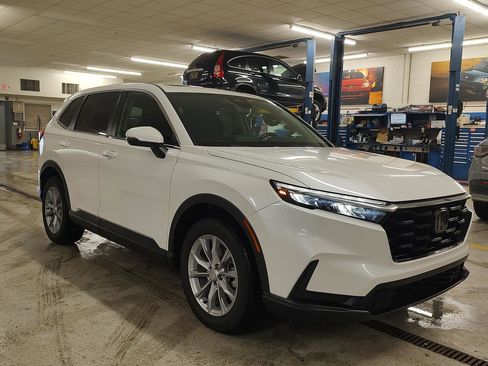 Used 2023 Honda CR-V EX image 24