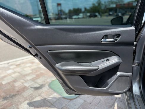 Used 2019 Nissan Altima 2.5 Platinum FWD image 30