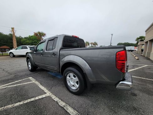 Used 2007 Nissan Frontier SE w/ SE Value Truck Pkg AWD/4WD image 7