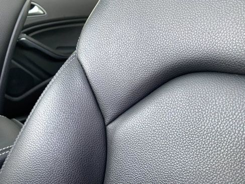 Used 2020 Mercedes-Benz GLA 250 4MATIC image 37