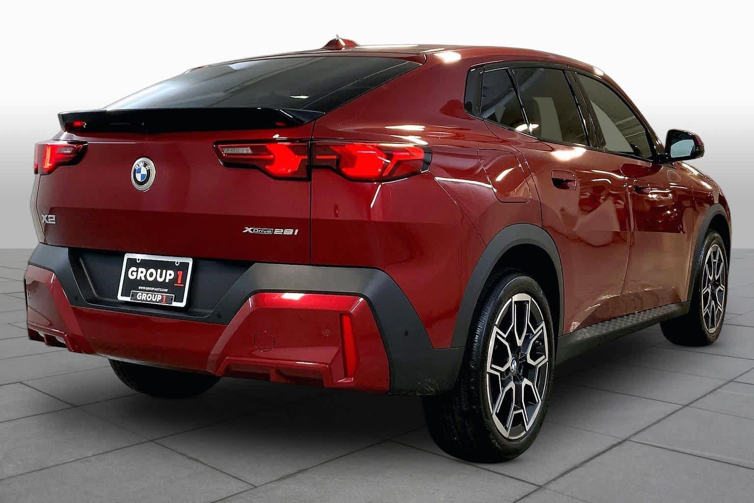 Used 2024 BMW X2 xDrive28i w/ Premium Package AWD/4WD image 12
