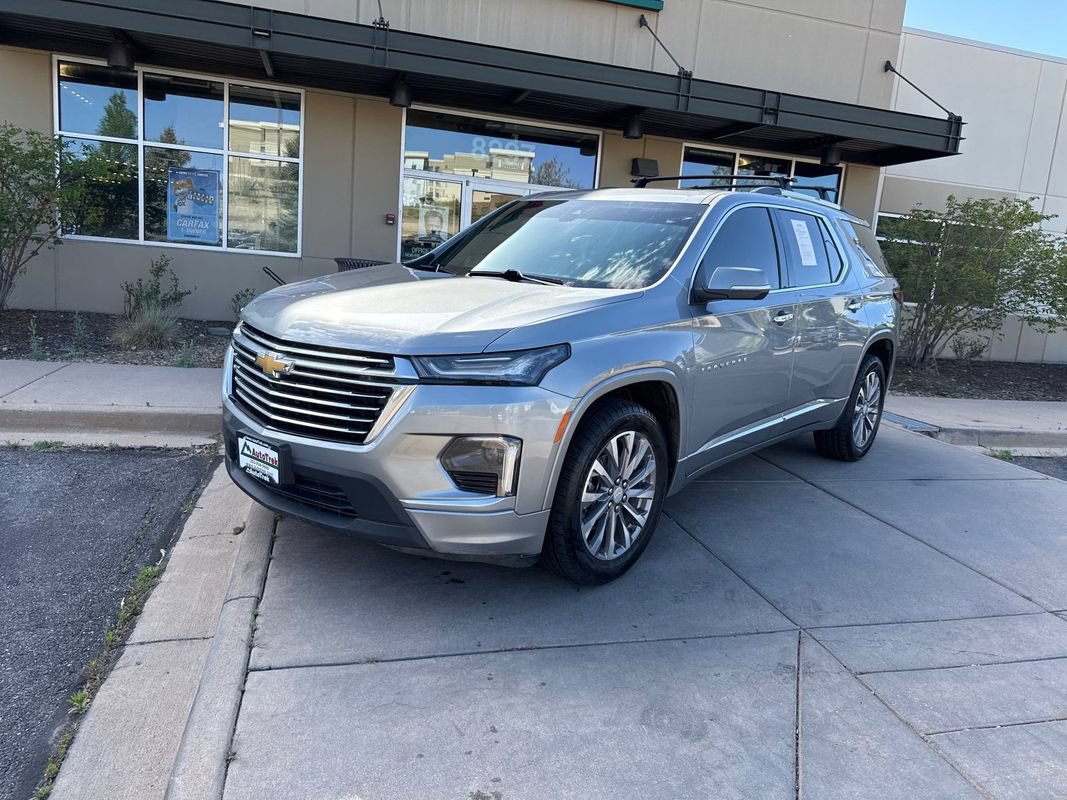 Used 2023 Chevrolet Traverse Premier AWD/4WD image 2