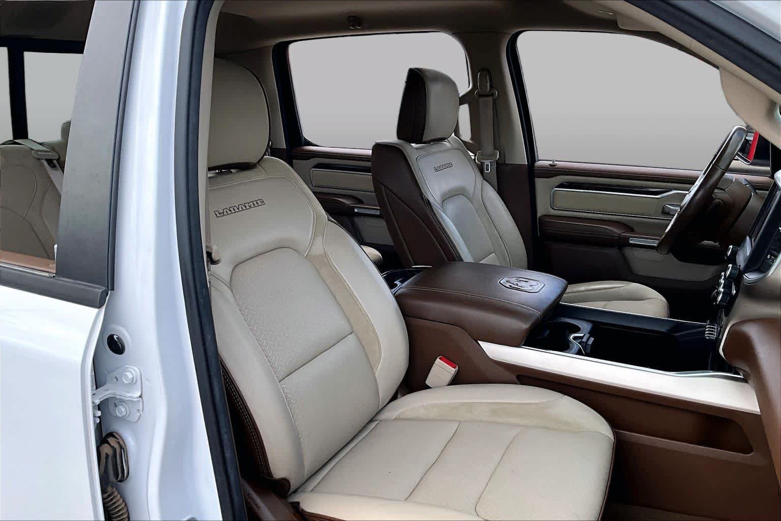 Used 2019 RAM 1500 Laramie AWD/4WD image 8
