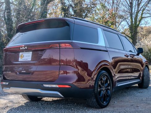 Used 2022 Kia Carnival SX Prestige image 5