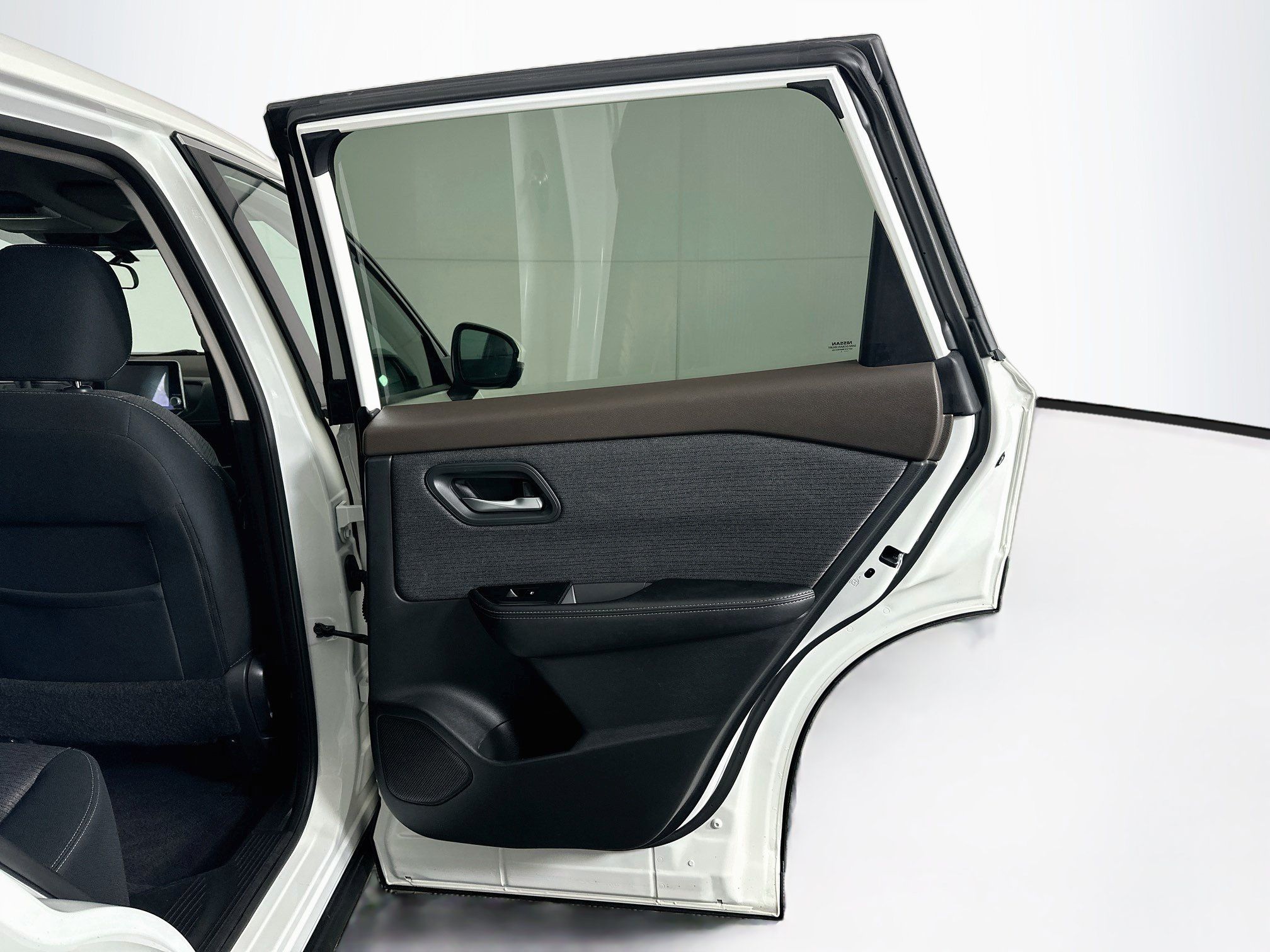 Used 2021 Nissan Rogue SV FWD image 29