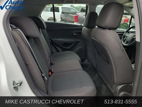 Used 2017 Chevrolet Trax LS FWD image 23