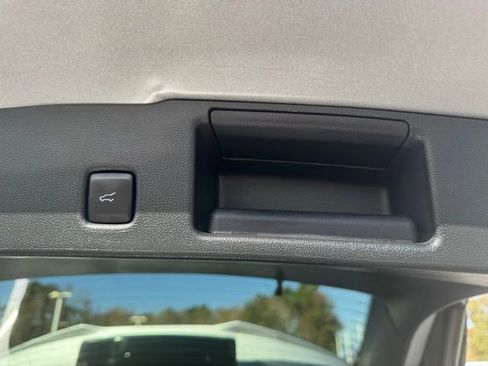 Used 2024 Ford Escape ST-Line image 23