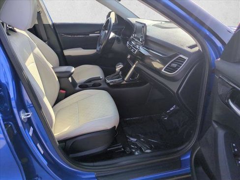 Used 2021 Kia Seltos EX image 21